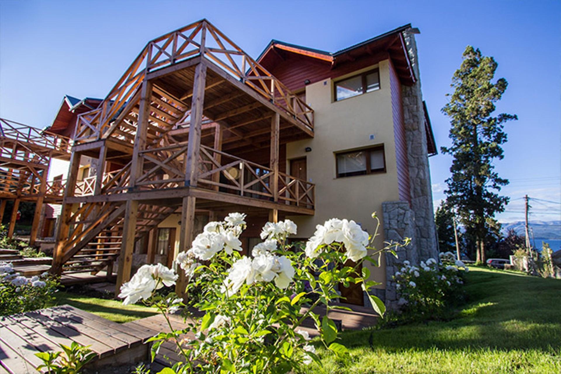 Los Robles Apart & Spa San Carlos de Bariloche Exterior photo